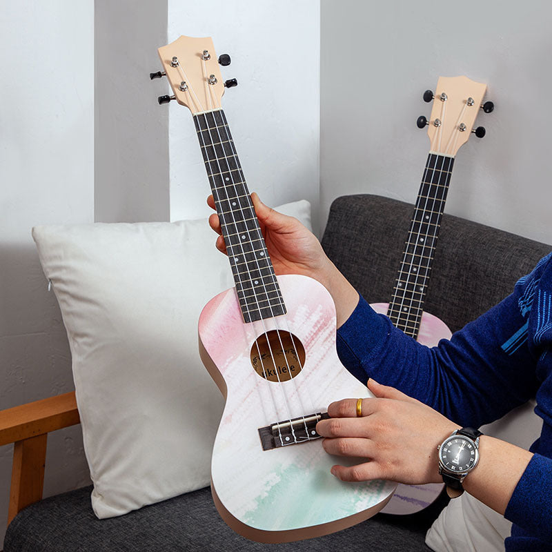 Dekorative Ukulele Karnz