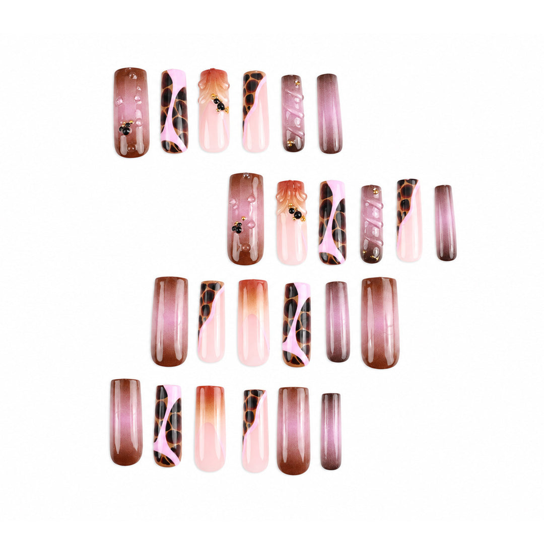 Künstlerisches langes Stiletto Press-On Nageldesign