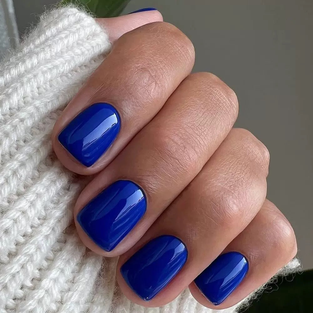 Hochglänzender Nagellack Karnz
