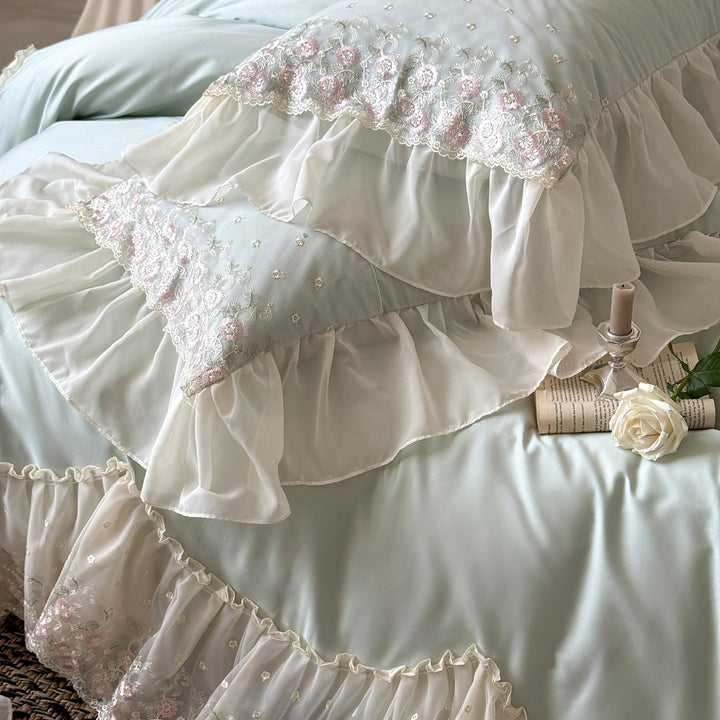 Luxuriöser Rüschenspitze Bettbezug Set mit besticktem Chiffonbesatz