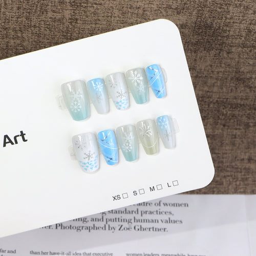 Dekorative Nagelkunst Karnz