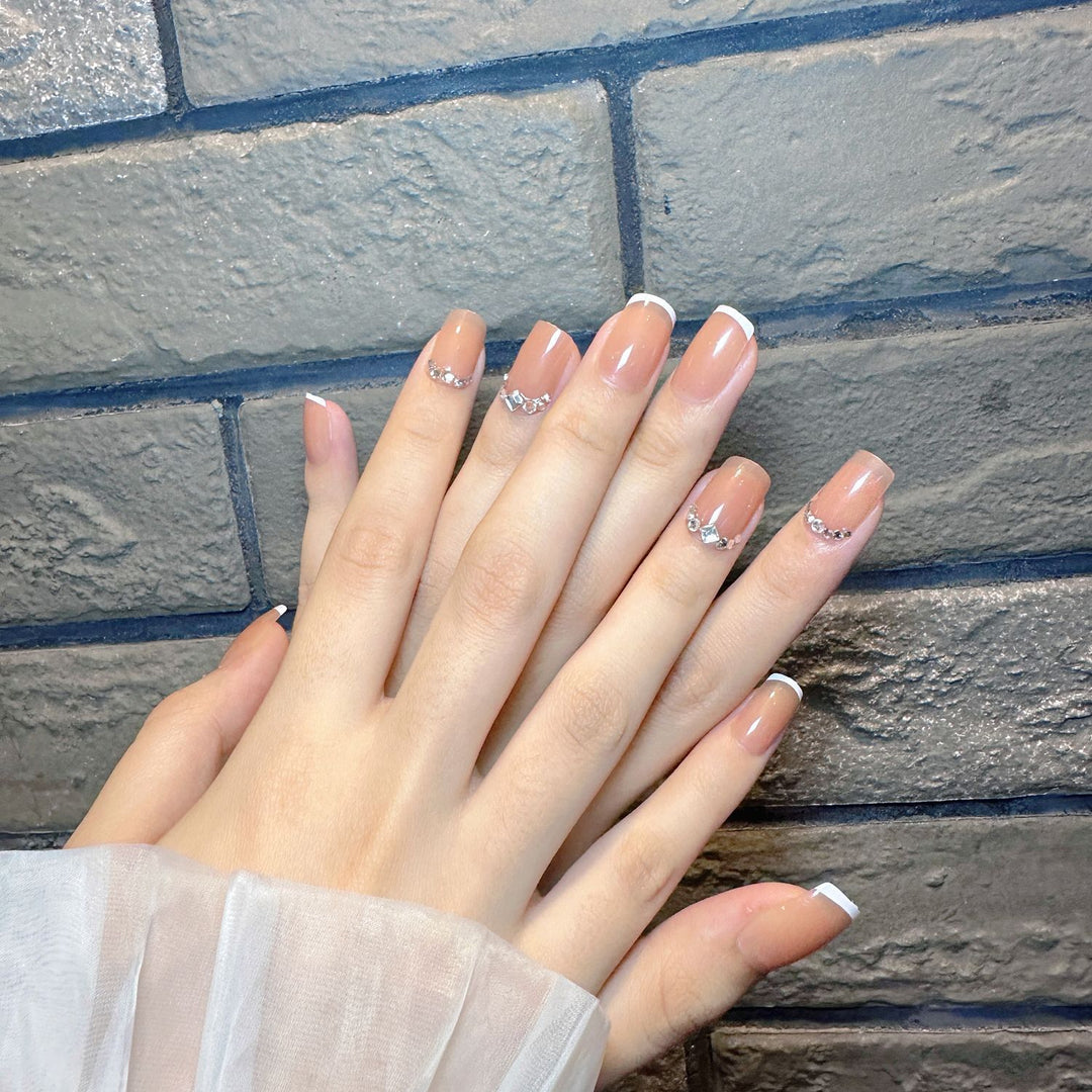 Elegante Nagelkunst Karnz