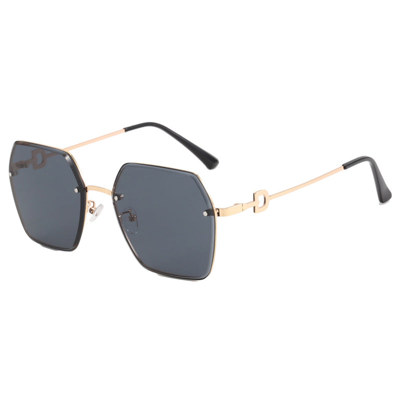 Damen extravagante und moderne Sonnenbrille im ausgefallenen Design Karnz