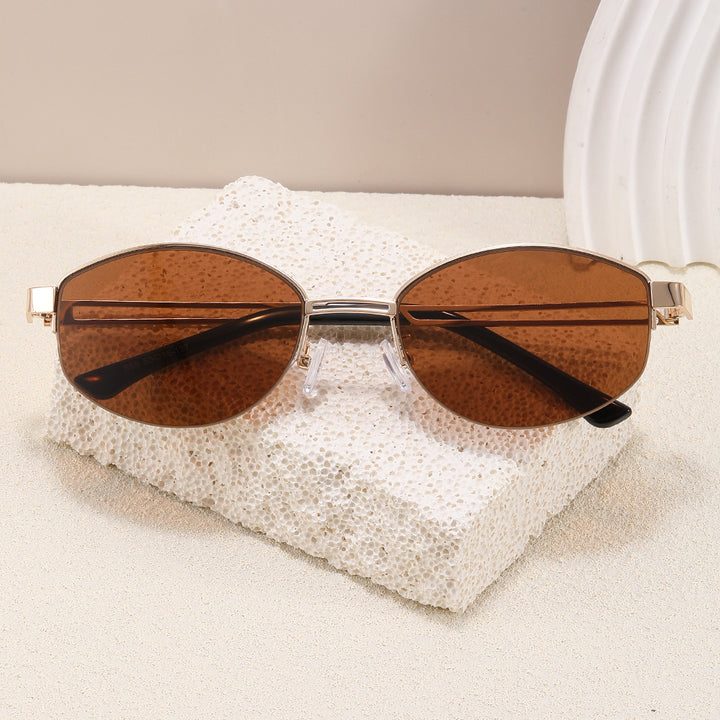 Modische Brille mit Eleganter, Ovale Form Karnz
