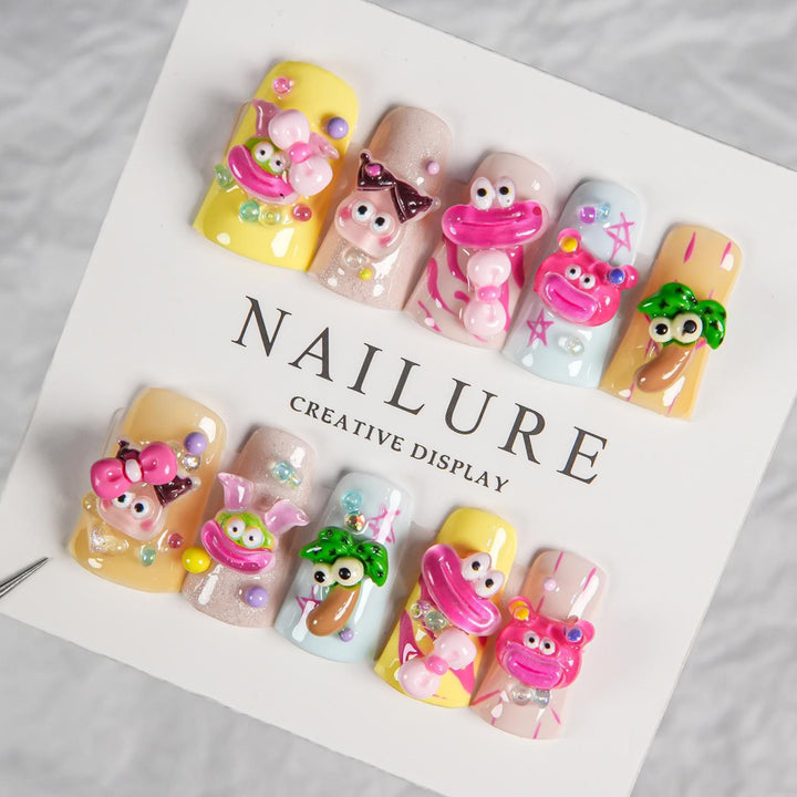 Kreatives thematisches Press-On Nagelset