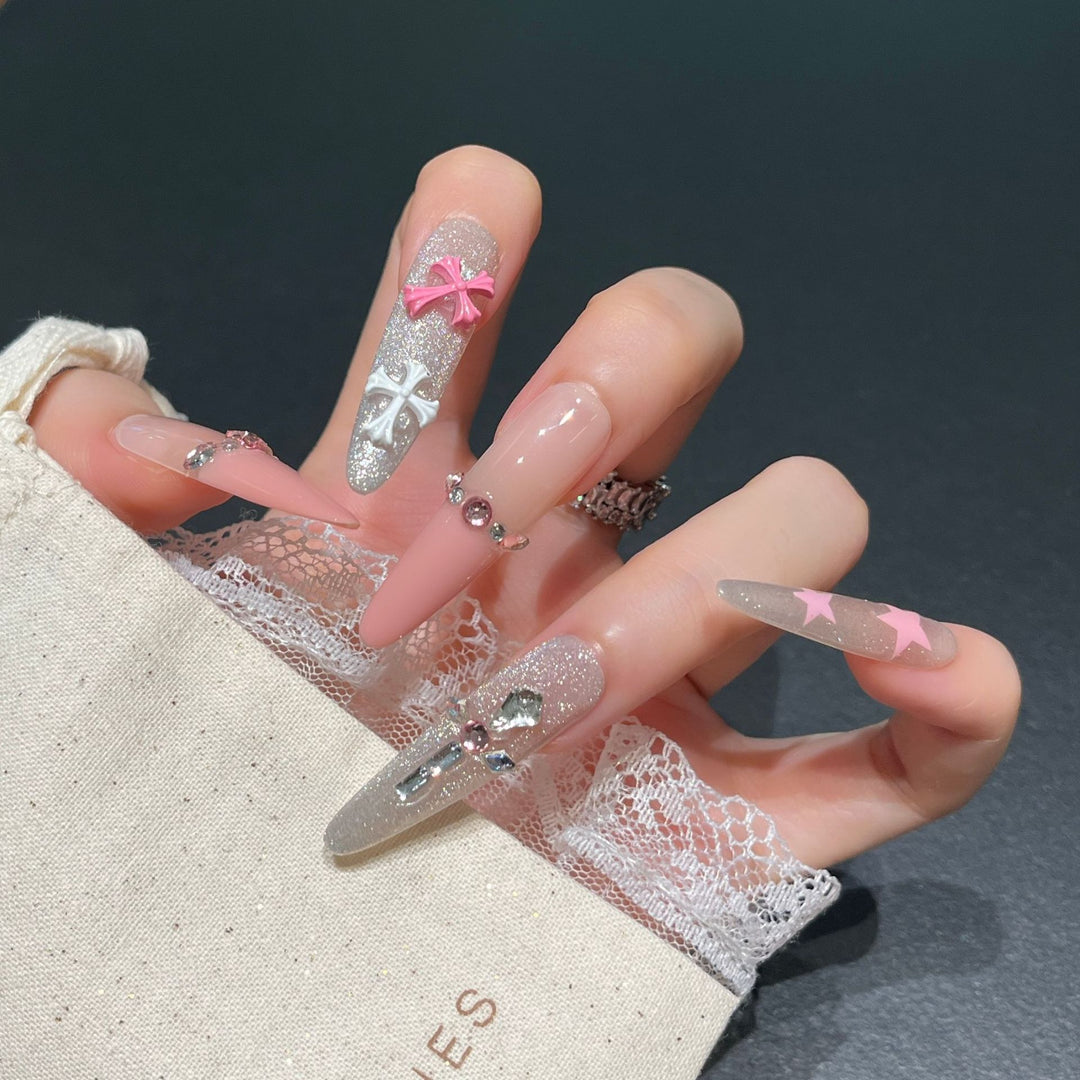 Luxus Themed Press-On Nageldesigns Karnz