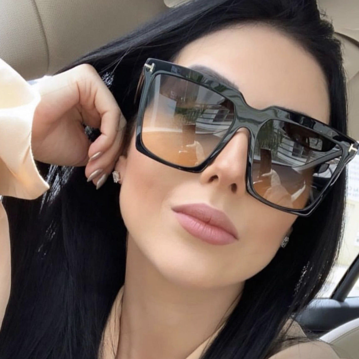 Damen quadratische Sonnenbrille mit elegantem Metallakzent Karnz