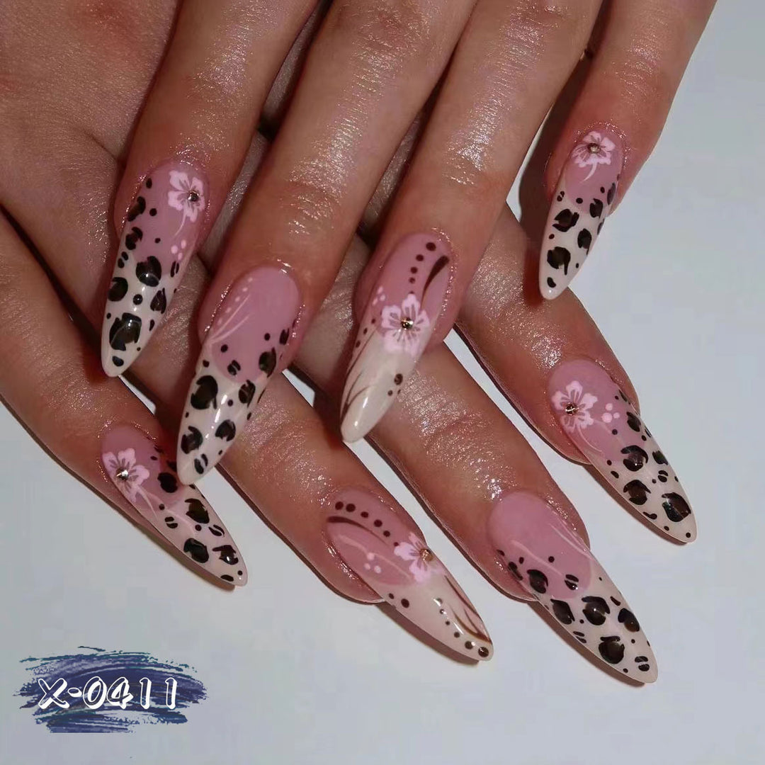 Künstlerisches Leopard- und Blumen-Nagelkunst-Set