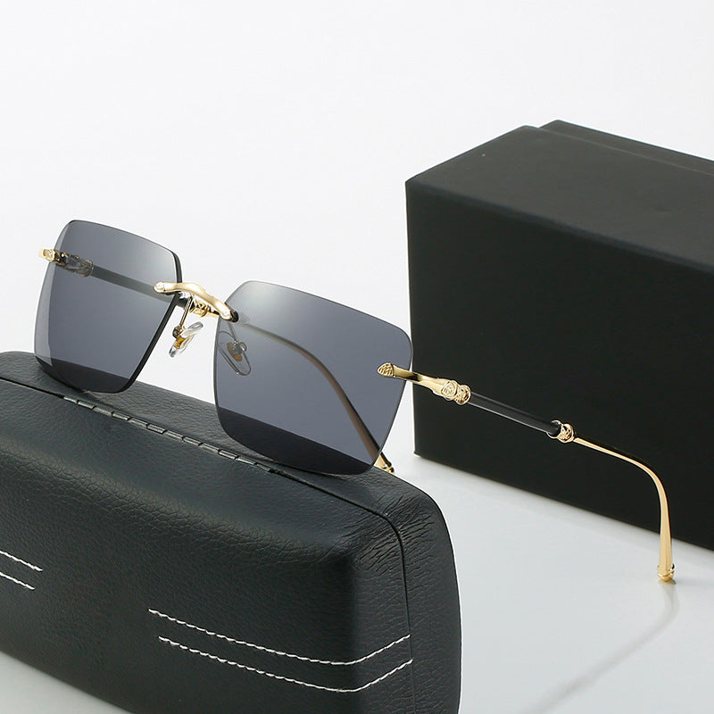 Damen modische Sonnenschutzbrille mit quadratischem Rahmen und luxuriösen Akzenten Karnz