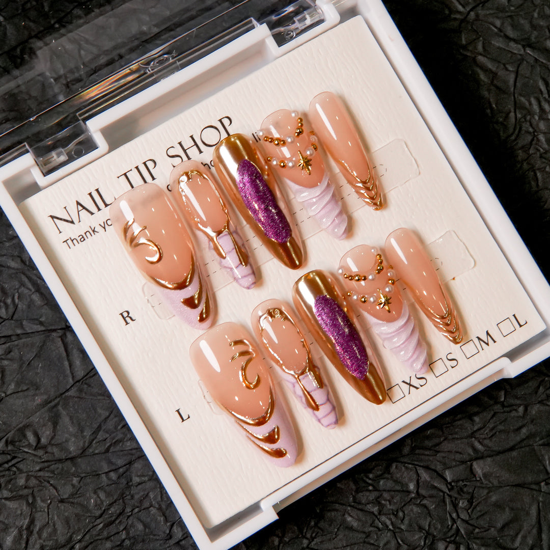 Glamouröse aufwendige Press-On-Nageldesigns