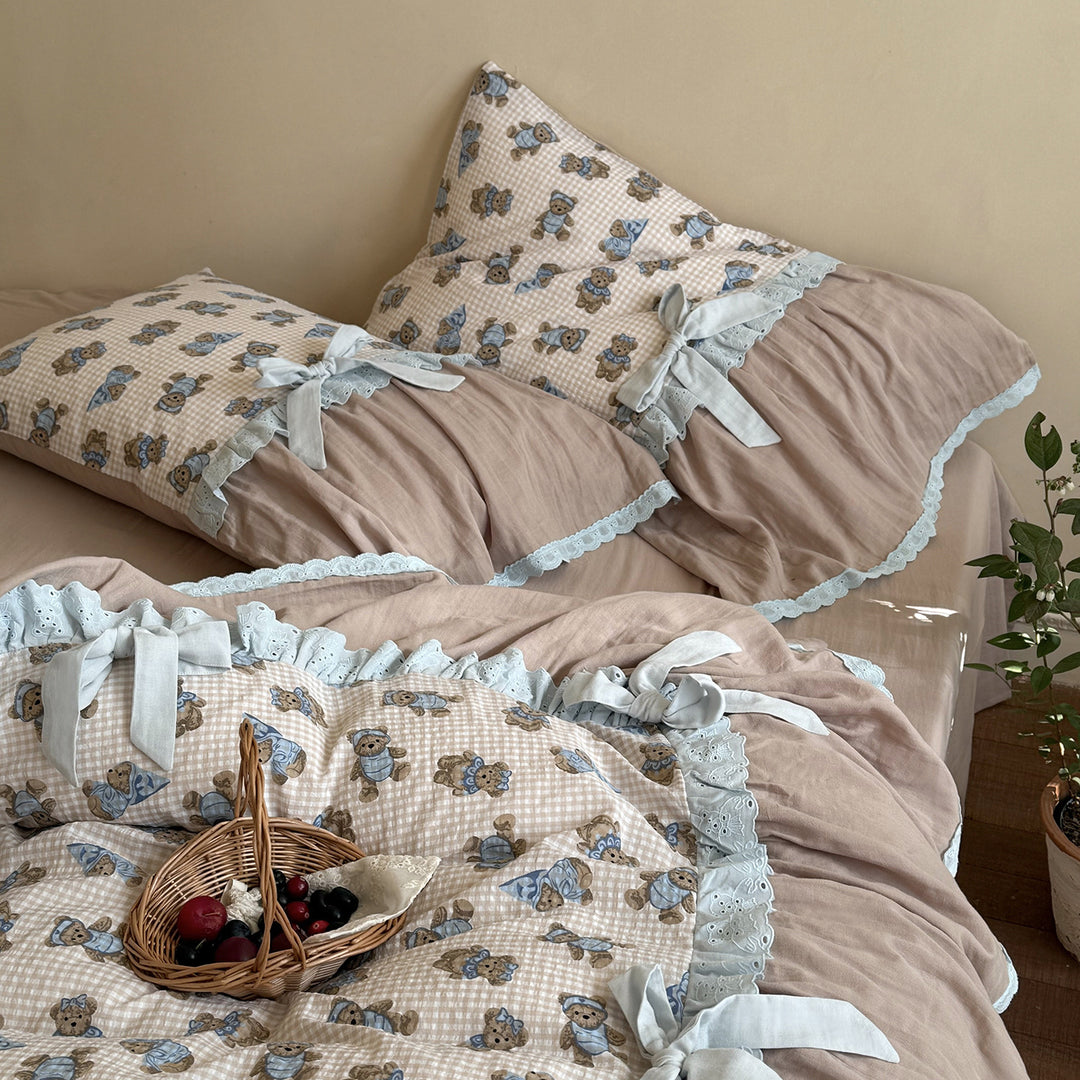 Gestepptes Bettwäscheset mit Teddy‑Muster, Rüschenbordüre und Dekorativen Schleifen