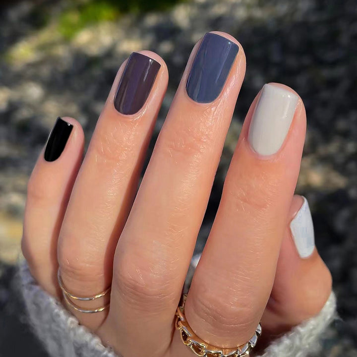 Kunstvolle Nagelkunst mit eleganten Designs Karnz