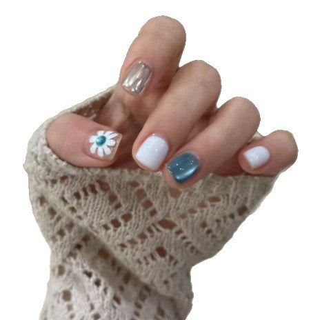 Dekorative Blumen Nagelkunst Karnz