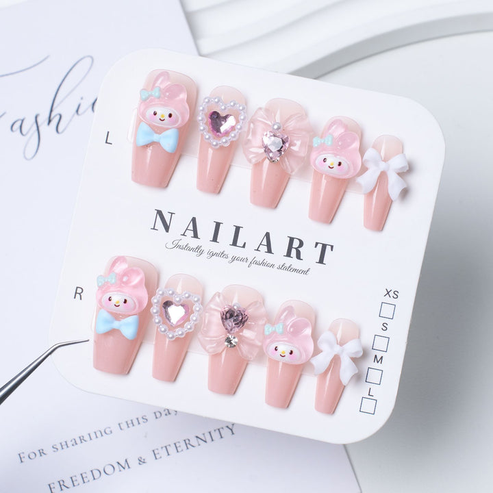 Kreatives thematisches Press-On-Nagelset Karnz