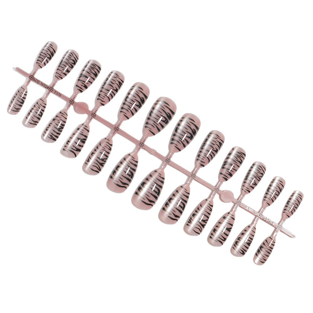 Künstlerisches Druck-Nagelset mit Tigerstreifen-Design Karnz