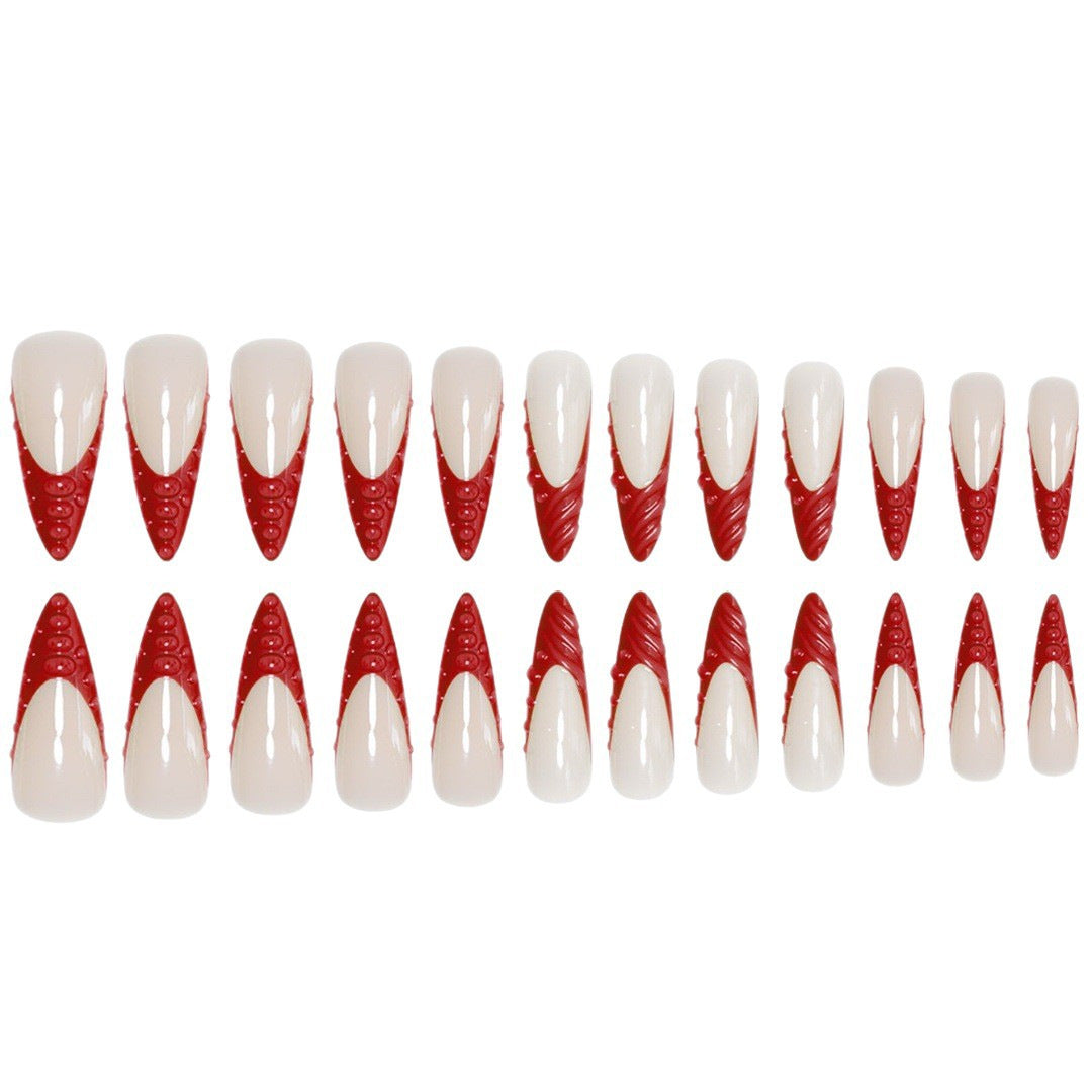 Glamouröse Stiletto-Nagelerweiterungen Karnz