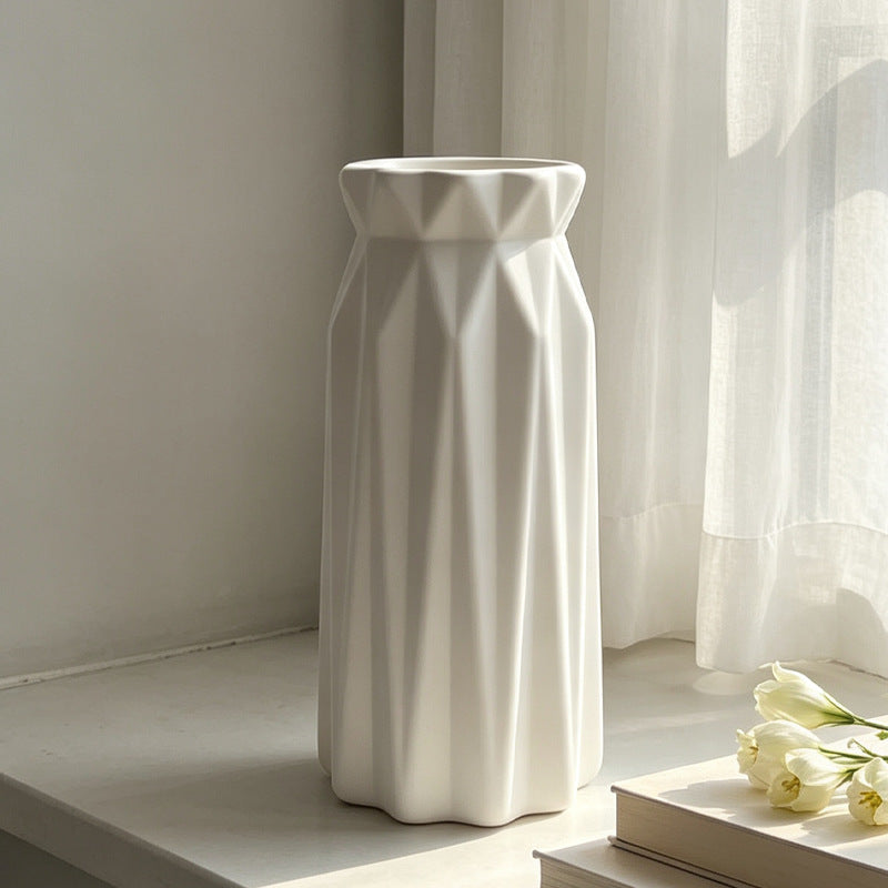 Elegante geometrische Vase Karnz