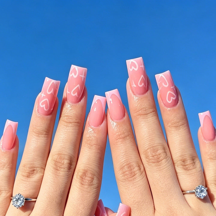 Romantische Herz-Design Nagelkunst Erweiterungen Karnz