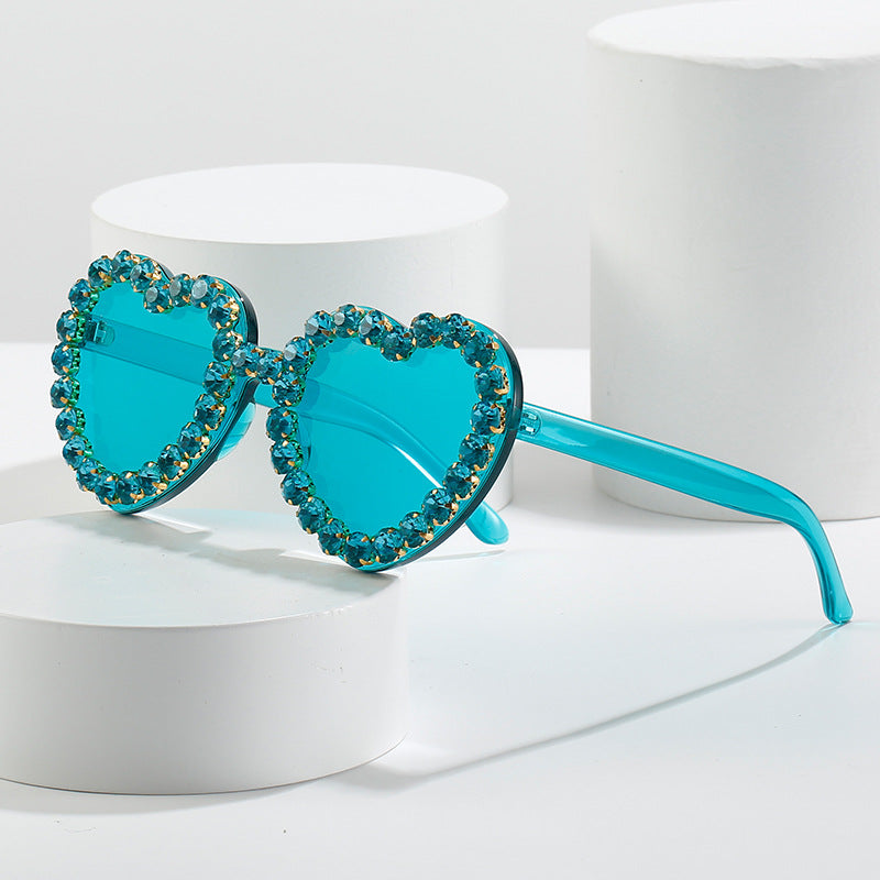 Herzförmige Glamour Sonnenbrille Karnz