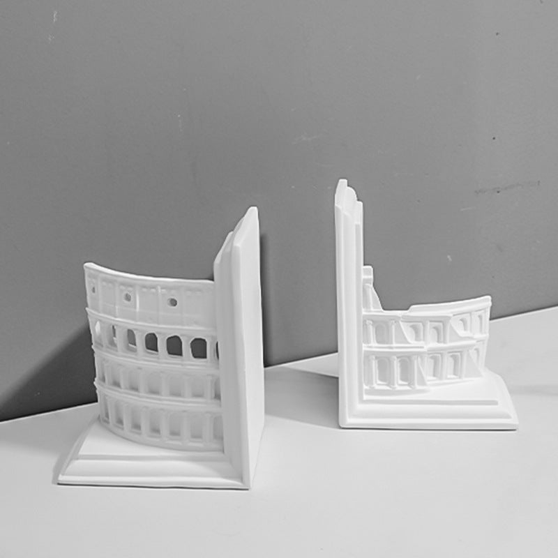 Architektonisch inspirierte Buchendständer