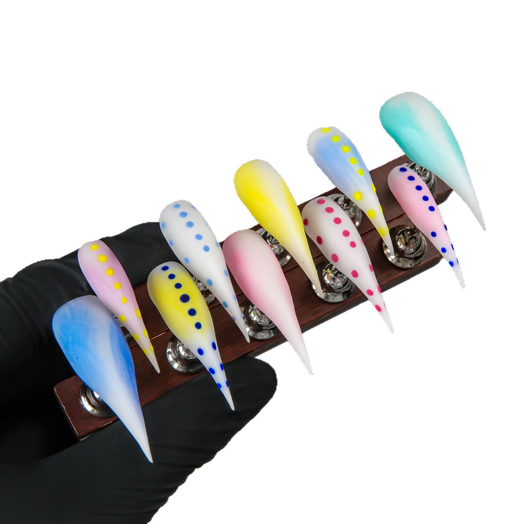 Künstlerisches Stiletto Press-On Nageldesign Set