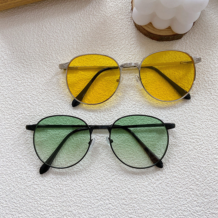 Modische Sonnenbrille mit Rundem Rahmen und Filigranem Design Karnz