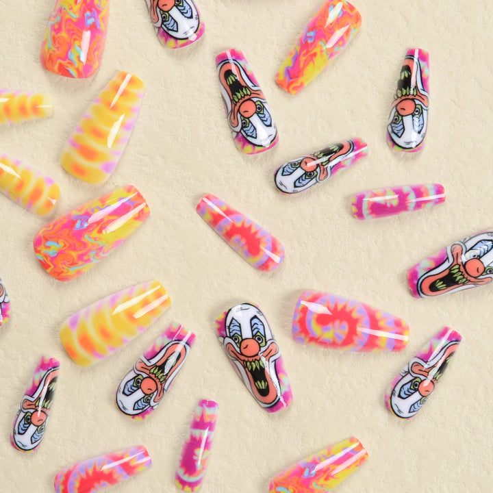 Kreatives Kunstnagelset mit Clownsmotiv Karnz