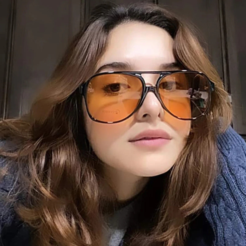 Damen modische Quader-Sonnenbrille mit breitem Rahmen Karnz