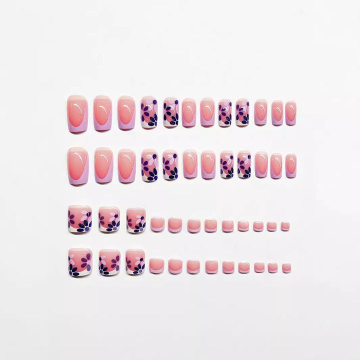 Elegante florale Press-On-Nagelverzierungen Karnz