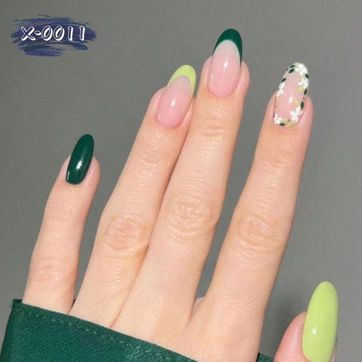 Künstlerisches Floral Akzent Nagel Kunst Set