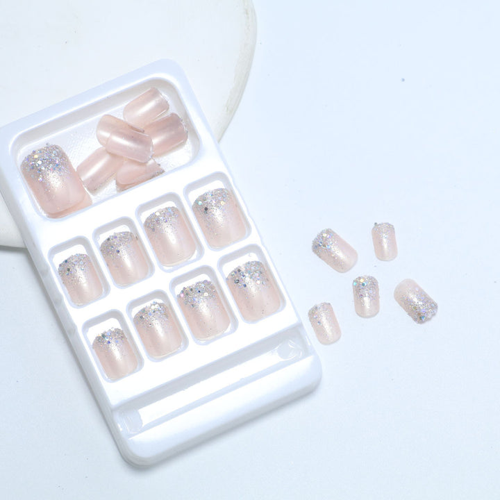 Glitzernde Press-On Nagelkollektion Karnz