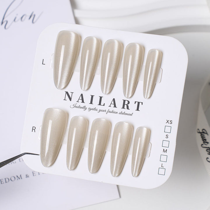 Blumen- und Schmetterlingsdesign Press-On Nägel Karnz