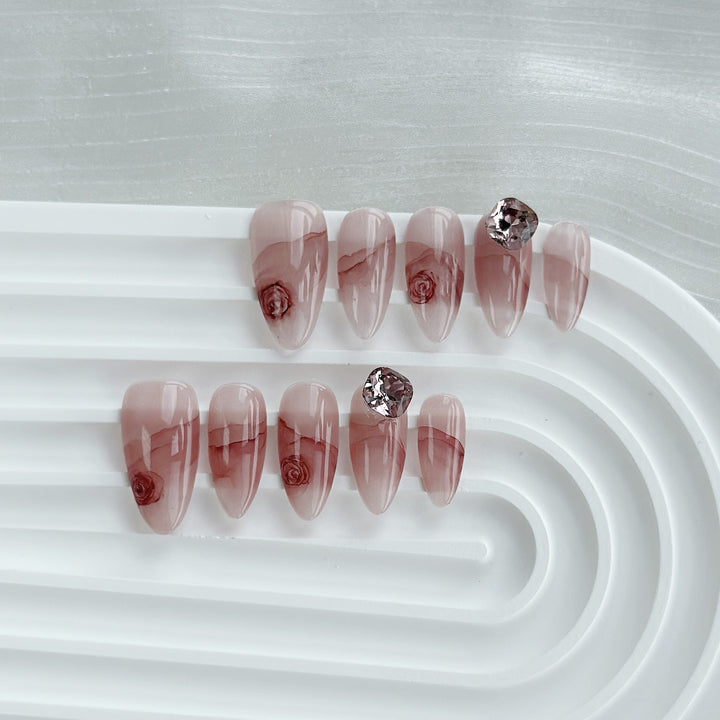 Schmetterlings-verzierte Press-On Nagelset