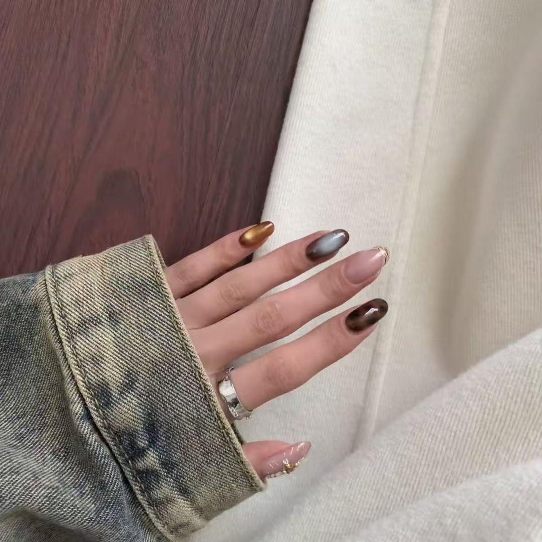 Trendy Press-On Nagelkunst Karnz