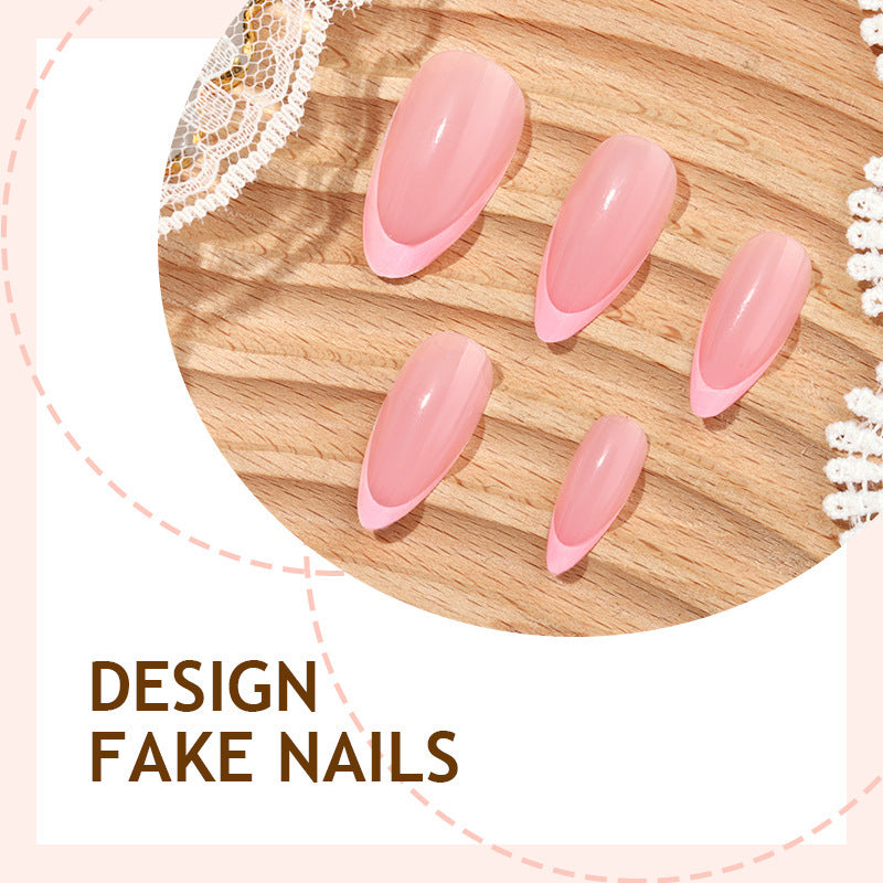 Kunstnagelset mit elegantem French-Tip Design Karnz