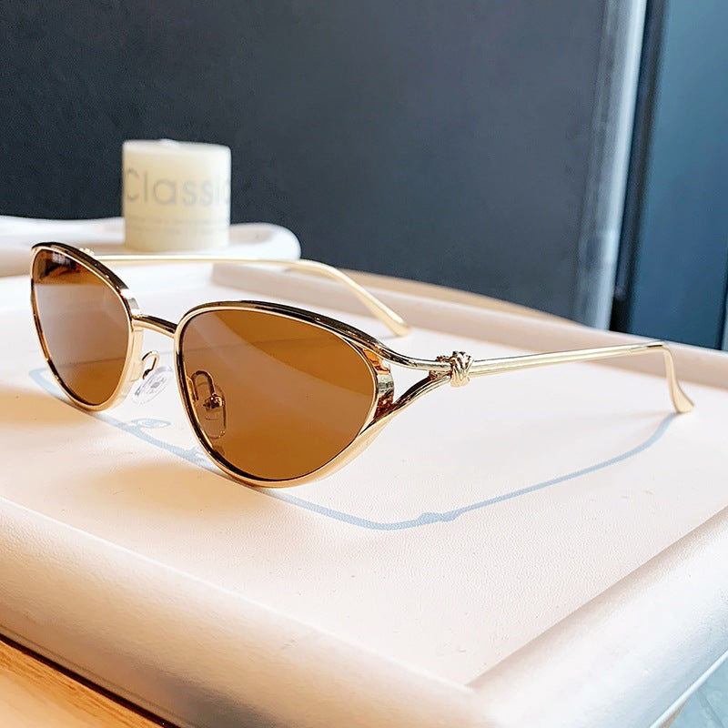 Damen Cat-Eye Sonnenbrille mit elegantem goldenen Rahmen und polarisierten Gläsern Karnz