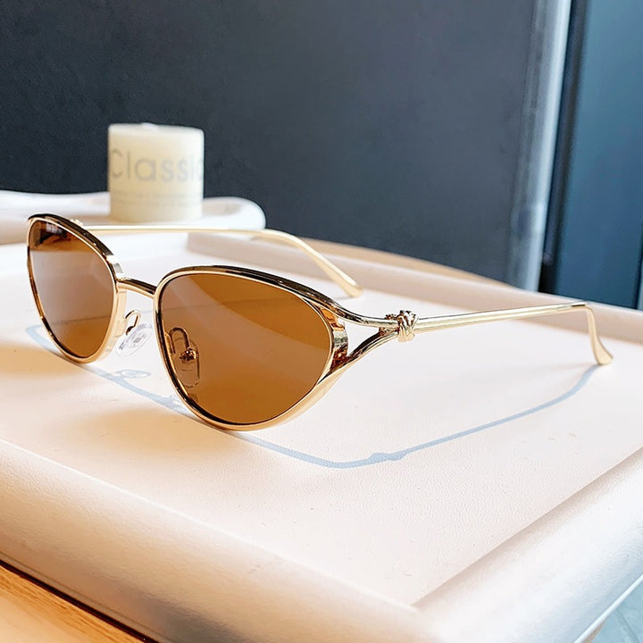 Damen Cat-Eye Sonnenbrille mit elegantem goldenen Rahmen und polarisierten Gläsern Karnz