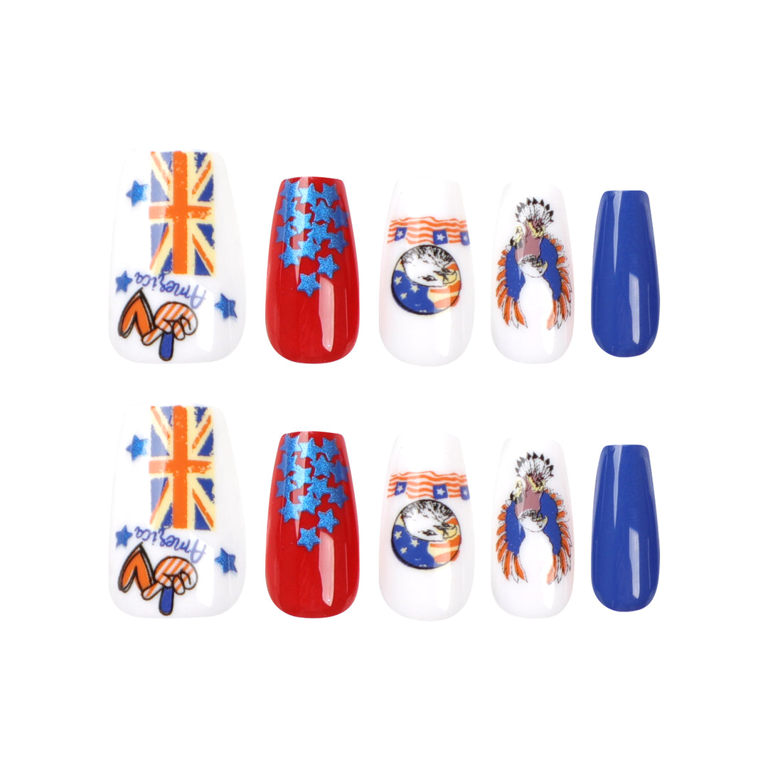 Kunstvolle Nagelverlängerungen mit patriotischen Designs Karnz