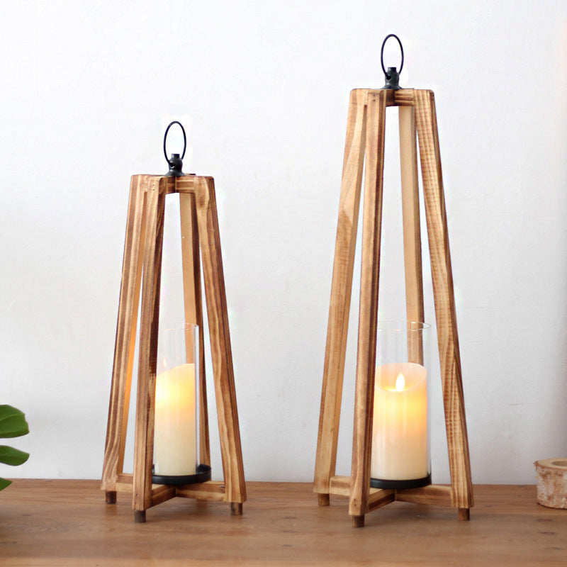 Stilvolle Laterne aus Holz Karnz