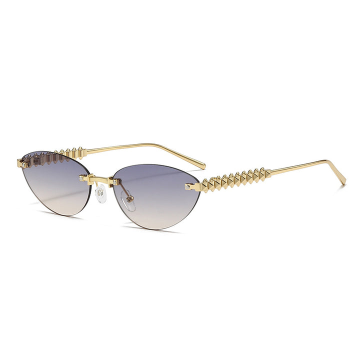 Damen modische Brille mit spitzen Akzenten Karnz