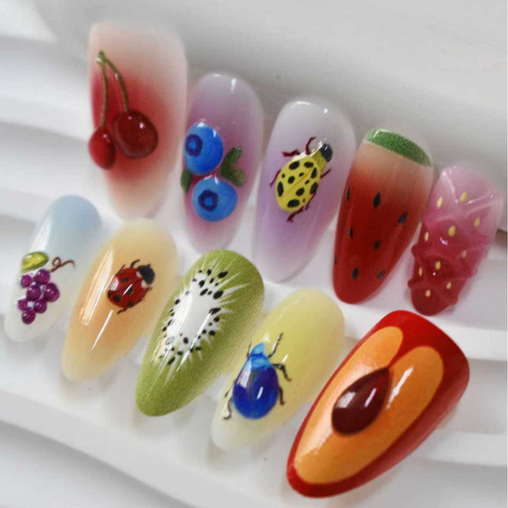 Künstlerisches 3D Obst Nageldesign Karnz
