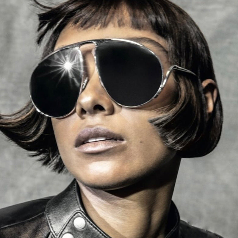 Damen modische Piloten-Sonnenbrille mit polarisierten Gläsern und elegantem Metallrahmen Karnz