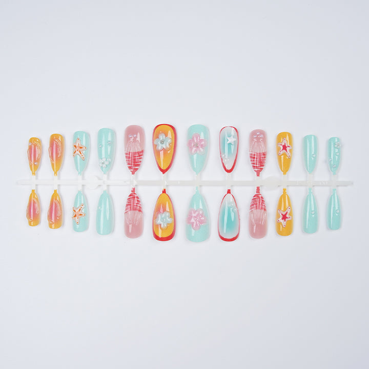 Künstlerische Nagelkollektion Karnz