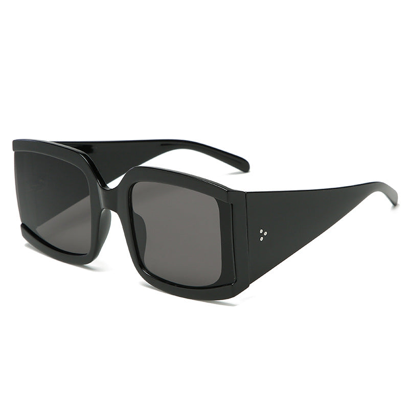 Damen oversized Sonnenbrille im modernen minimalistischen Stil Karnz