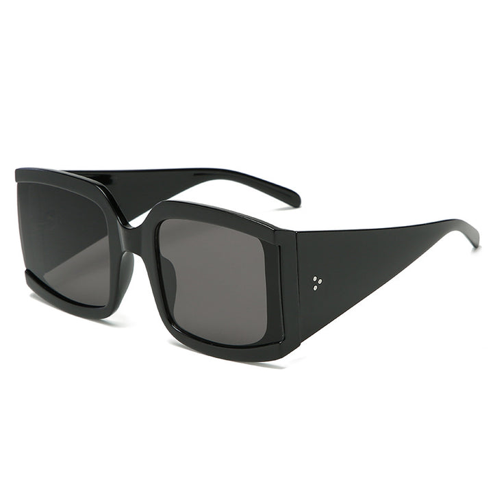 Damen oversized Sonnenbrille im modernen minimalistischen Stil Karnz