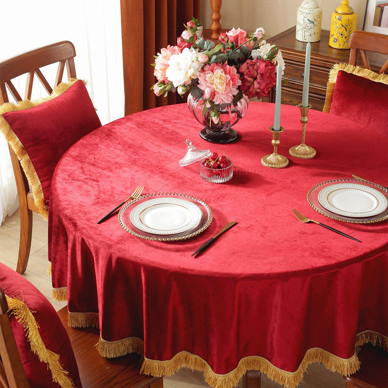 Samtischdecke mit elegantem Fransen