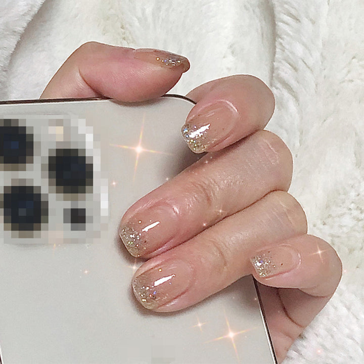 Funkelnde Nagelkunst