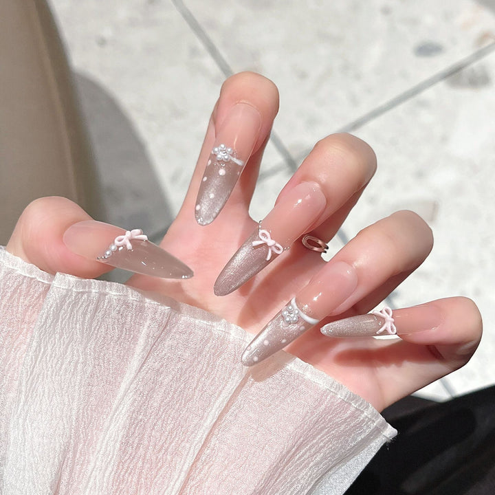 Eleganter verlängerter Stiletto Press-On-Nagel-Set Karnz