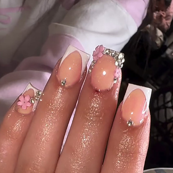 Dekoratives Floral Press-On Nagelset Karnz