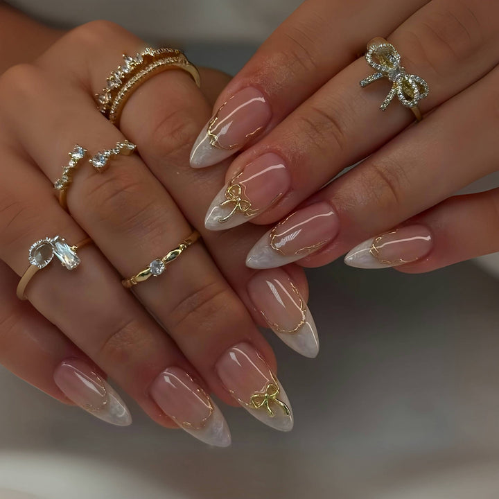 Elegantes dekoratives Nail Art Set Karnz